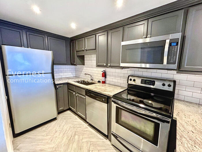 Building Photo - 199 14th St NE