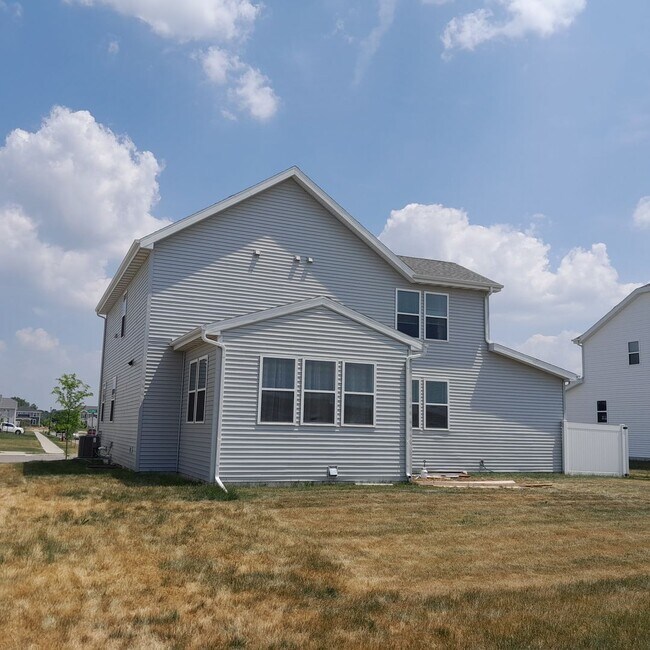 Building Photo - 172 Caraway Pl