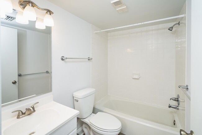 Building Photo - 39 Alcira Ct
