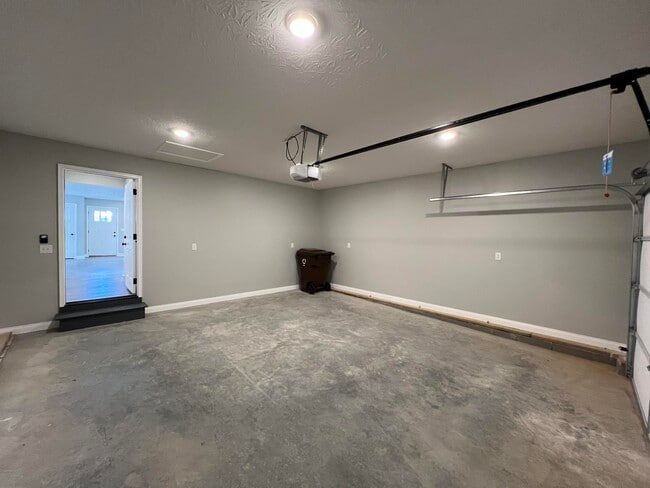 Building Photo - 309 Gallahadion Ct
