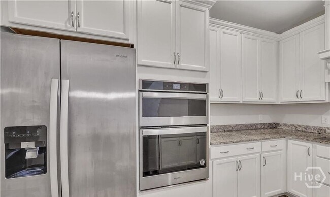 Building Photo - 20 Lower Creek Dr