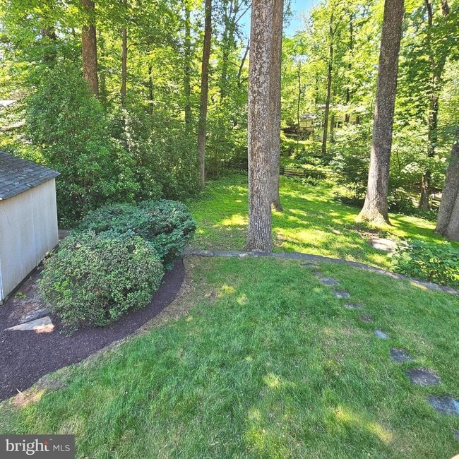Building Photo - 8925 Falling Creek Ct