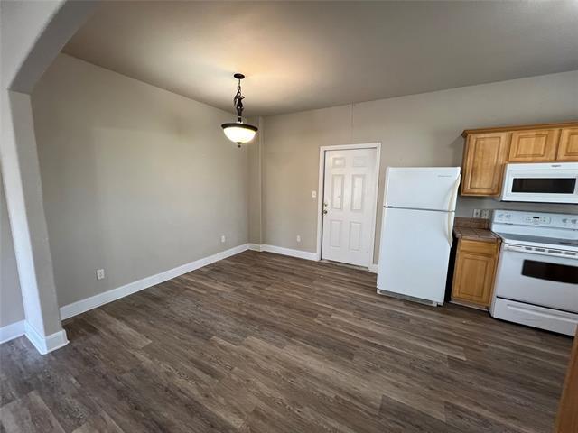 Building Photo - 1721 N Ross Ave