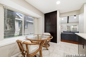 Building Photo - 14002 Fairoak Crossing