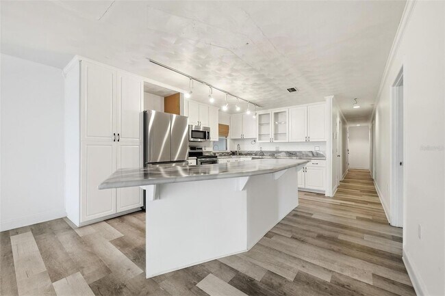 Building Photo - 6254 Alligator Lake Shore E