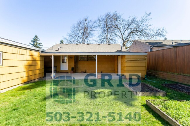 Building Photo - Charming 3 Bedroom North Portland Home Ava...