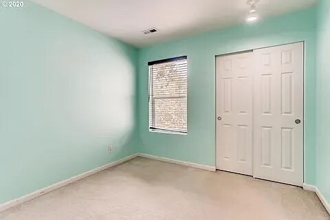 Building Photo - 5686 NE Canard Dr