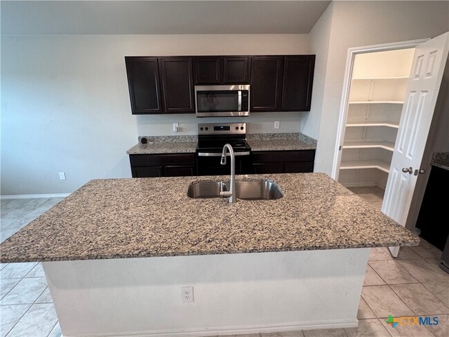 Building Photo - 1104 Prairie Clover Rd