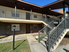 Building Photo - 3061 Sir Hamilton Cir