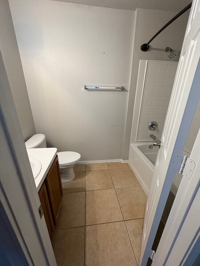 Building Photo - 4113 Macy Ln