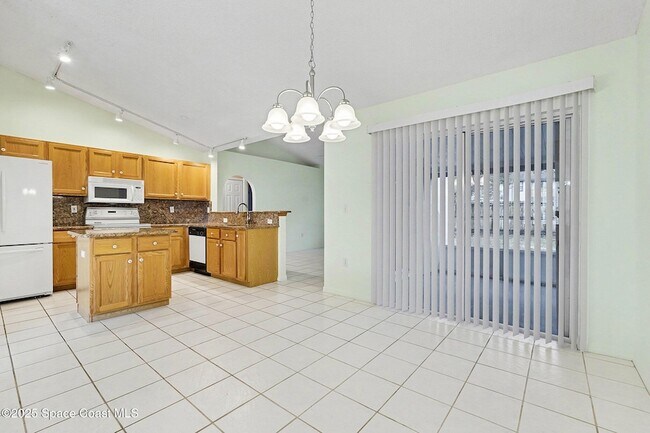 Building Photo - 2441 Wolf Creek Dr