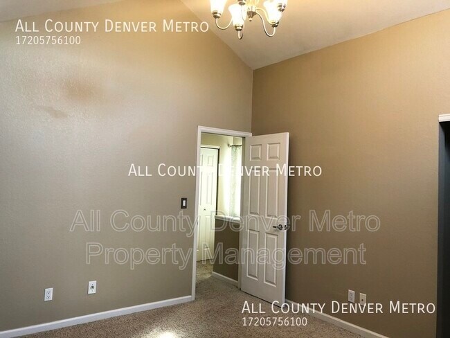 Building Photo - 380 Elati St