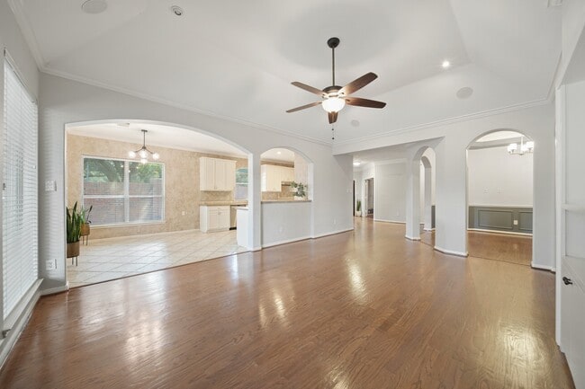 Building Photo - 6402 Parkriver Crossing