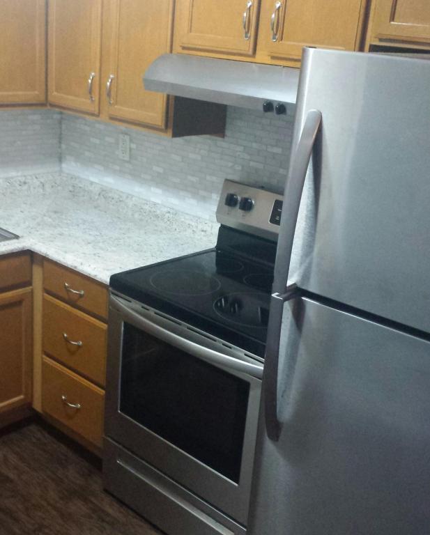 Building Photo - 305 Halia Crest