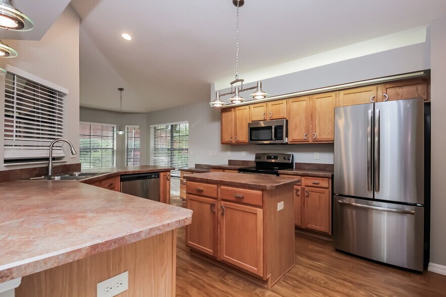 Building Photo - 4480 Abaco Dr