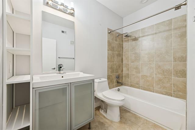 Building Photo - 4040 N Hall St