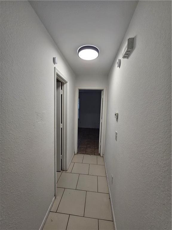 Building Photo - 2326 W Roselawn St