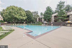 Building Photo - 329 Shawmont Ave