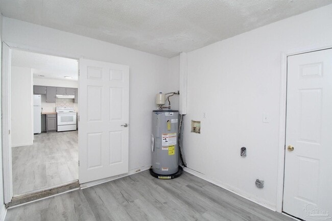 Building Photo - 2217 Kingfisher Way