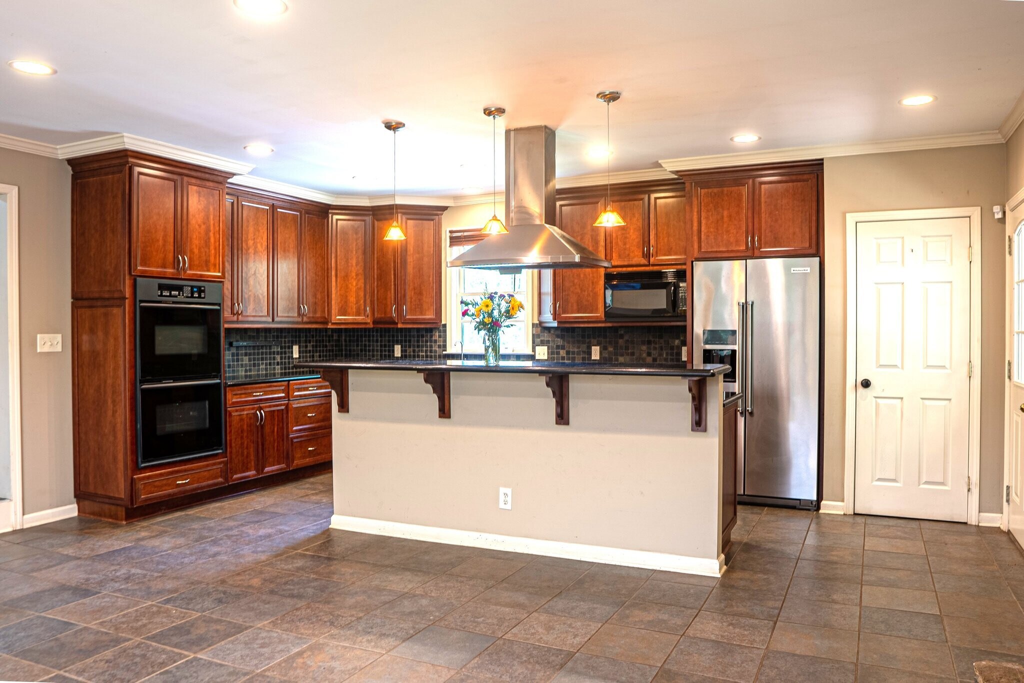 Building Photo - 1739 Remington Rd