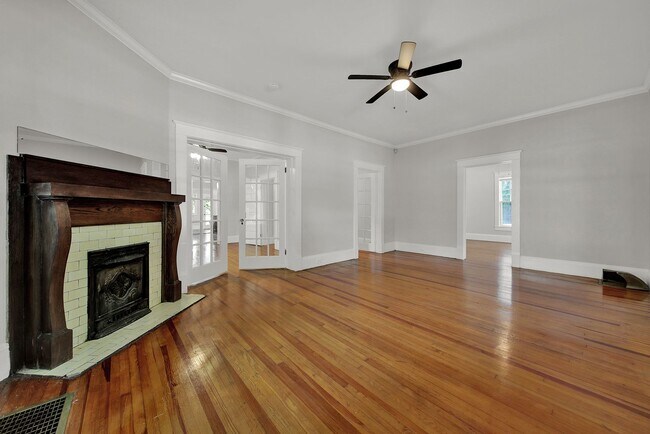 Building Photo - Restored Victorian Home