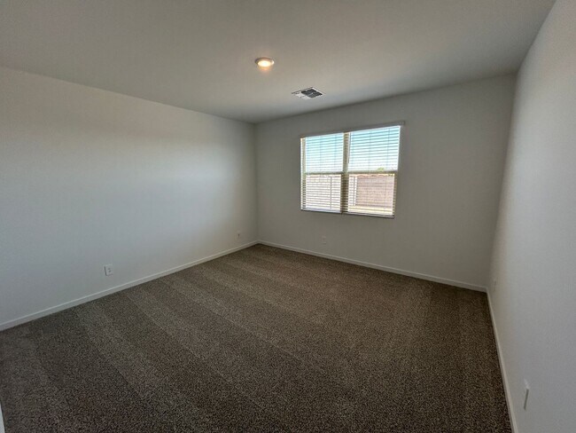 Building Photo - 17449 W Eva St