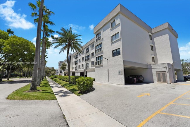 Building Photo - 255 Galen Dr