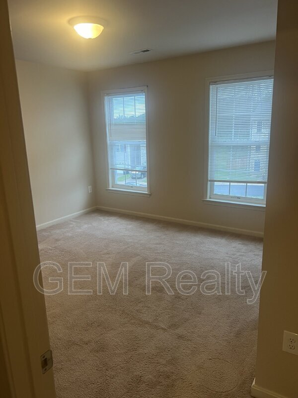 Building Photo - 35122 Saba Pl