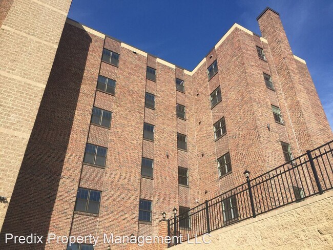 Building Photo - 450 Madison Ave