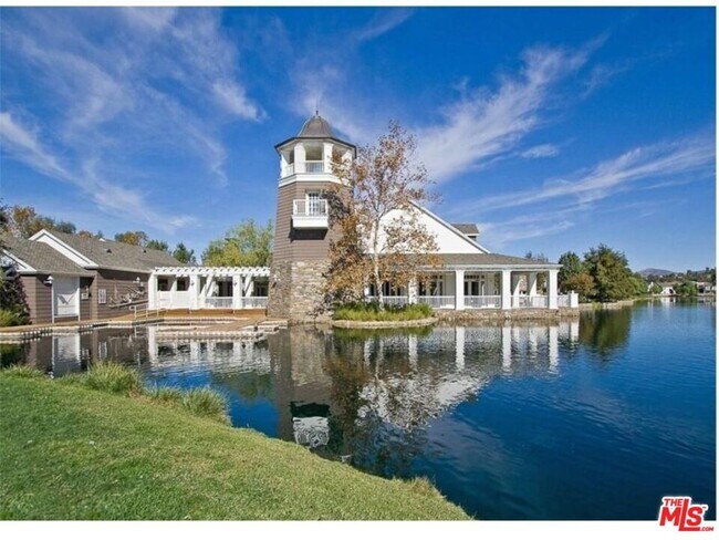 Building Photo - 23810 Bayview Ct