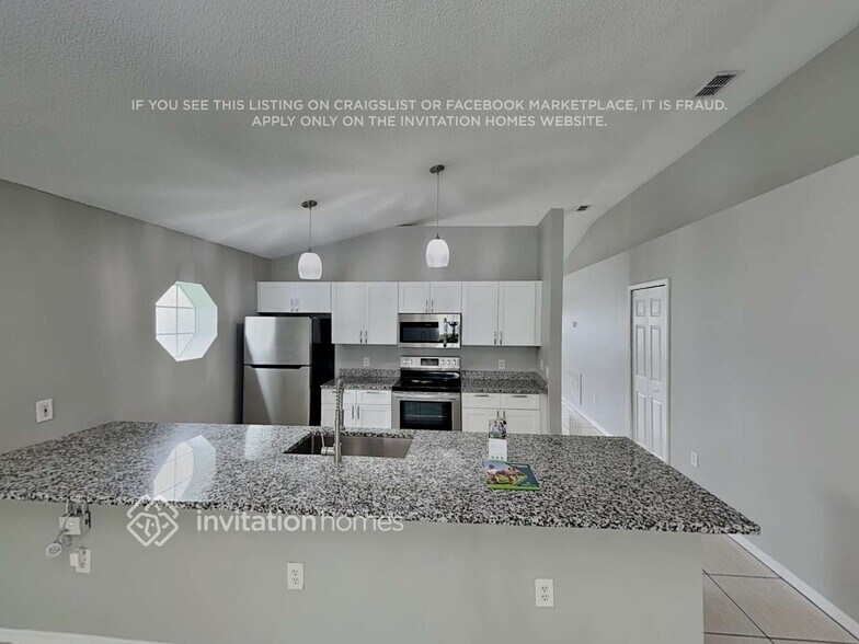 Building Photo - 2415 Marcasite Loop