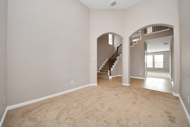 Building Photo - 7447 Oakwood Canyon Dr