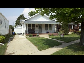 Building Photo - 1409 Highview Ave