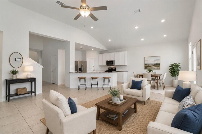Building Photo - 541 Palmilla St