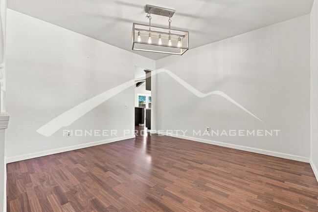 Building Photo - 2896 S Paris St