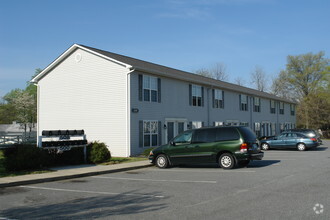 Building Photo - White Oak Apartments of Kannapolis, Inc.