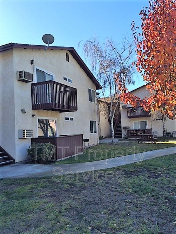 Building Photo - 7464 Santa Ysabel Ave