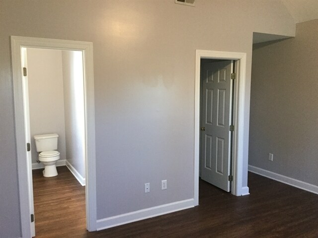 Building Photo - 2713 Denbel Cir