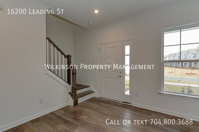 Building Photo - 16200 Leading St