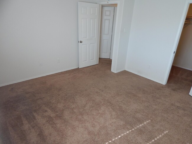 Building Photo - 1310 Stonewall Ridge