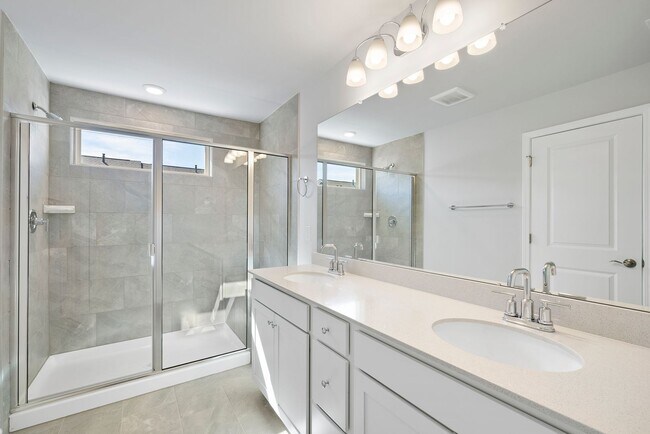 Building Photo - Convenient New Construction Townhome in Durham - Easy commute to RTP, Brier Creek, Airport