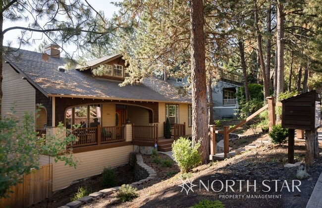 Building Photo - Spacious Bend 3 bed/2 bath Residence w/ Of...