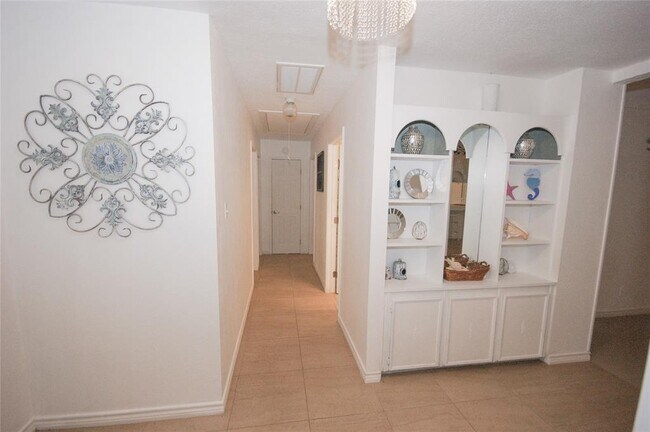 Building Photo - 10922 FM1764