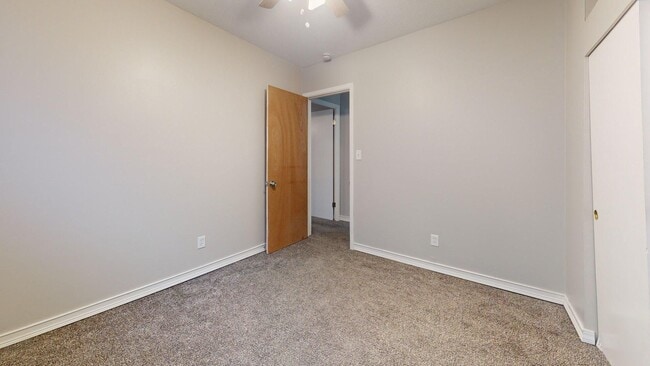 Building Photo - 7405 Marlborough Ave