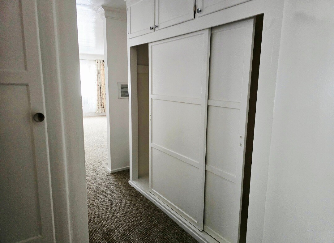 Hallway closets - 1610 Preuss Rd