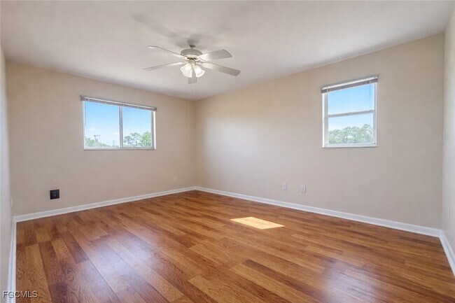 Building Photo - 5014 26th St SW