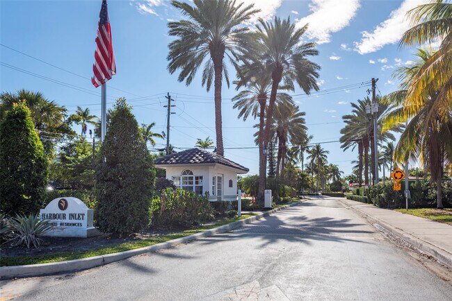 Building Photo - 1959 SE 25th Ave