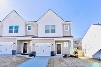 Building Photo - 133 Clingstone Trl