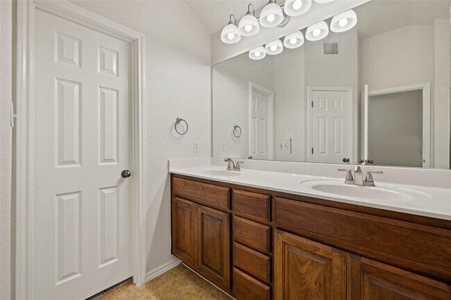 Building Photo - 28 Cypress Knee Ln
