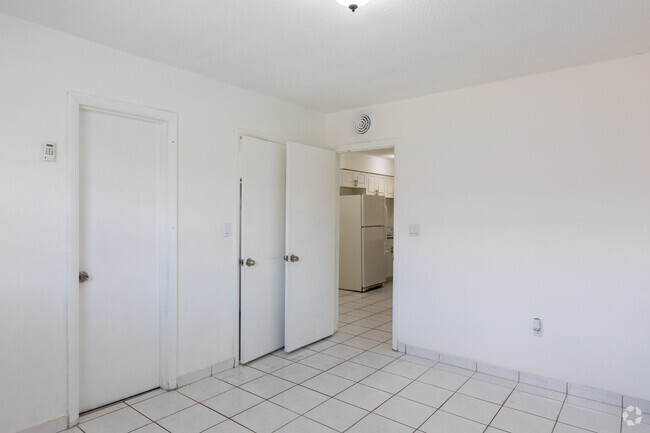 Interior Photo - Oceanmar Apartments